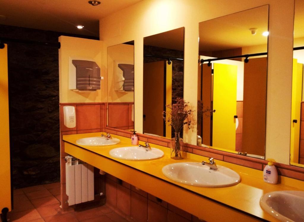 Auberge de jeunesse Xalet Refugi Pere Carné à La Molina  Extérieur photo