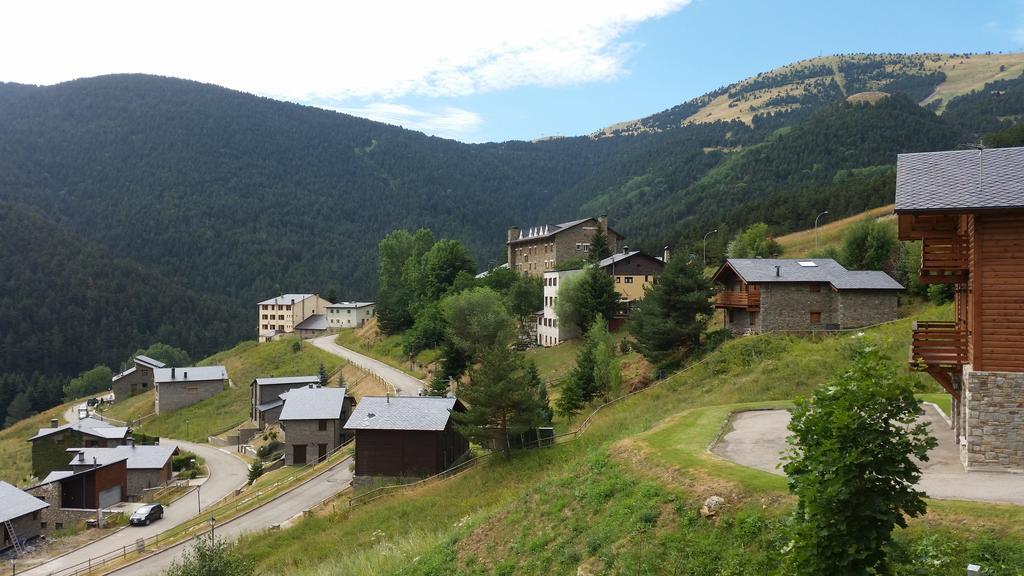 Auberge de jeunesse Xalet Refugi Pere Carné à La Molina  Extérieur photo