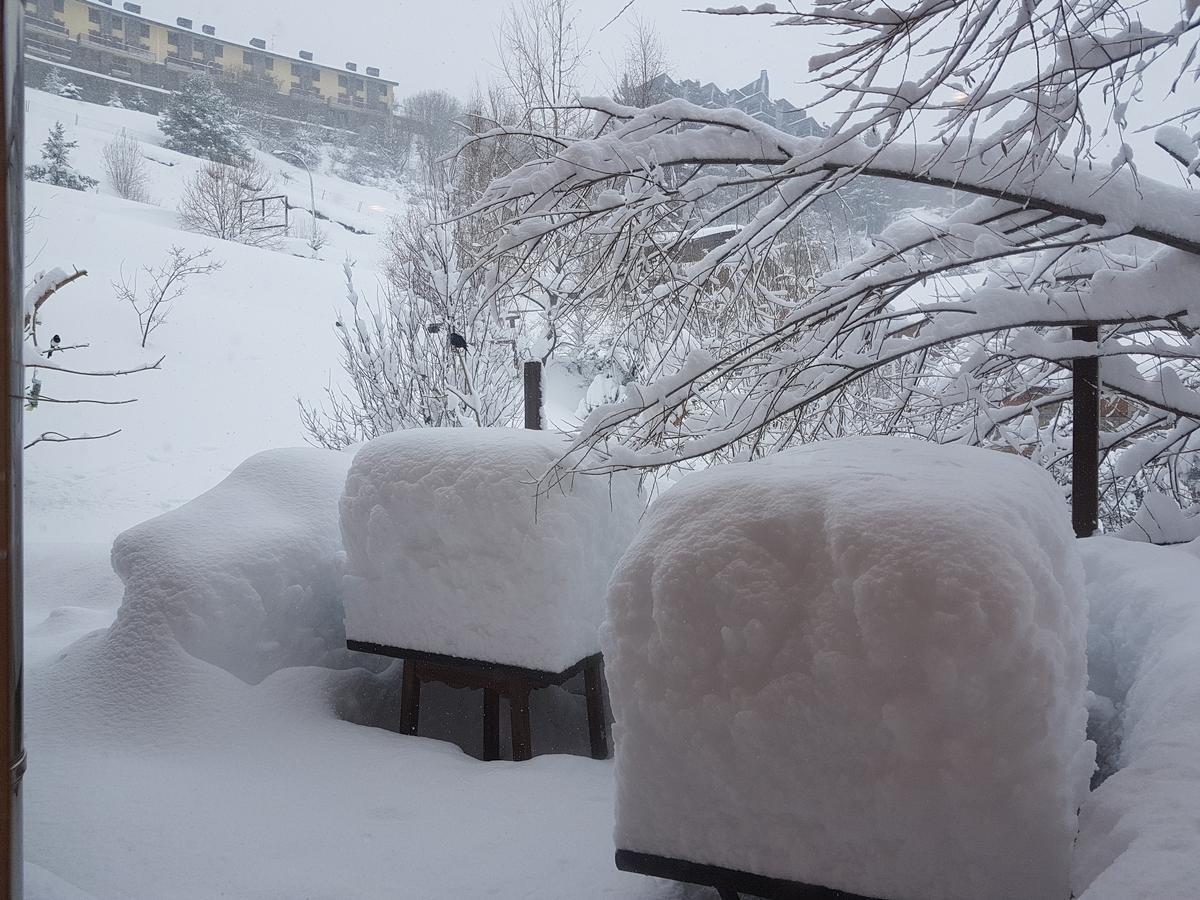 Auberge de jeunesse Xalet Refugi Pere Carné à La Molina  Extérieur photo